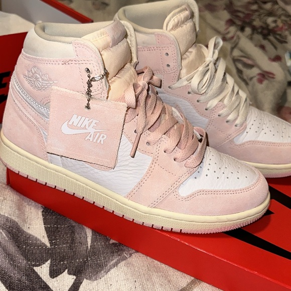 Jordan 1 Retro Hi OG - Picture 2 of 13